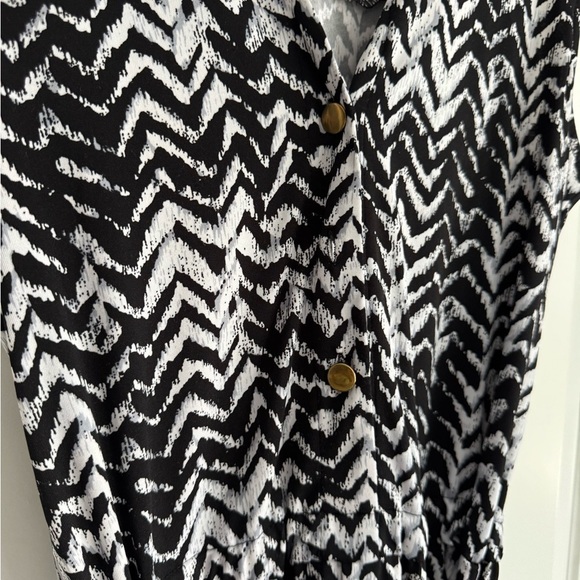 Venus Sleeveless Shorts Romper with Pockets Black White Chevron Resortwear XS - Picture 6 of 12